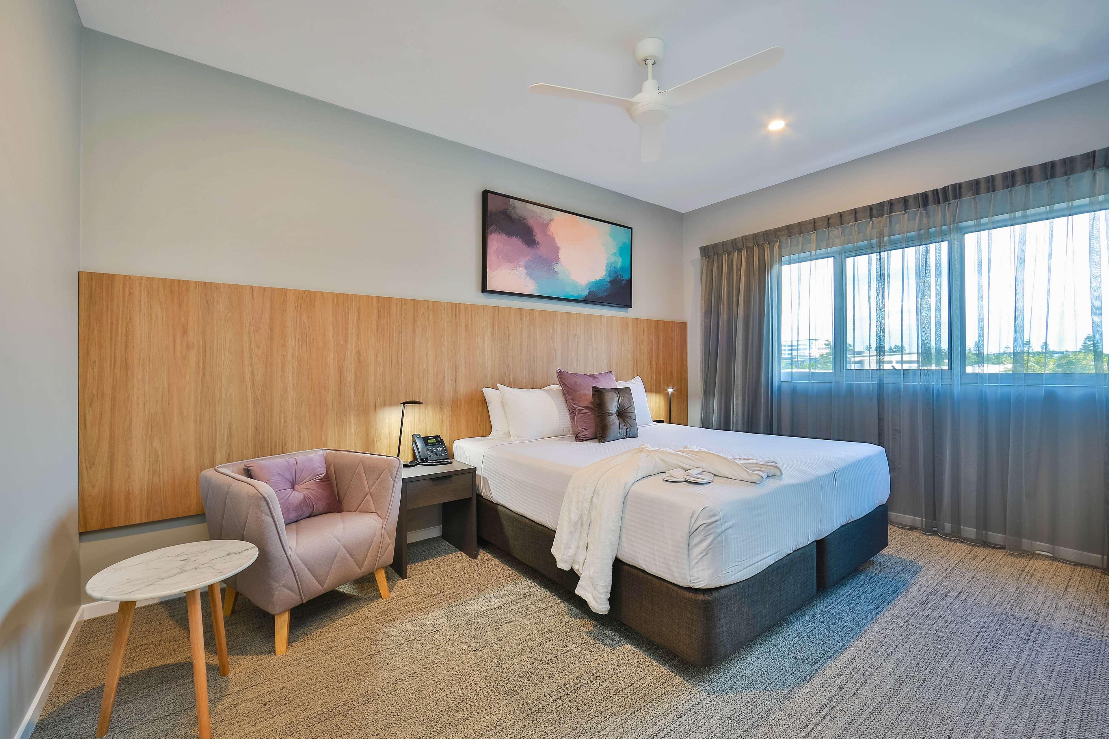 Best Western Plus North Lakes Hotel Exterior foto
