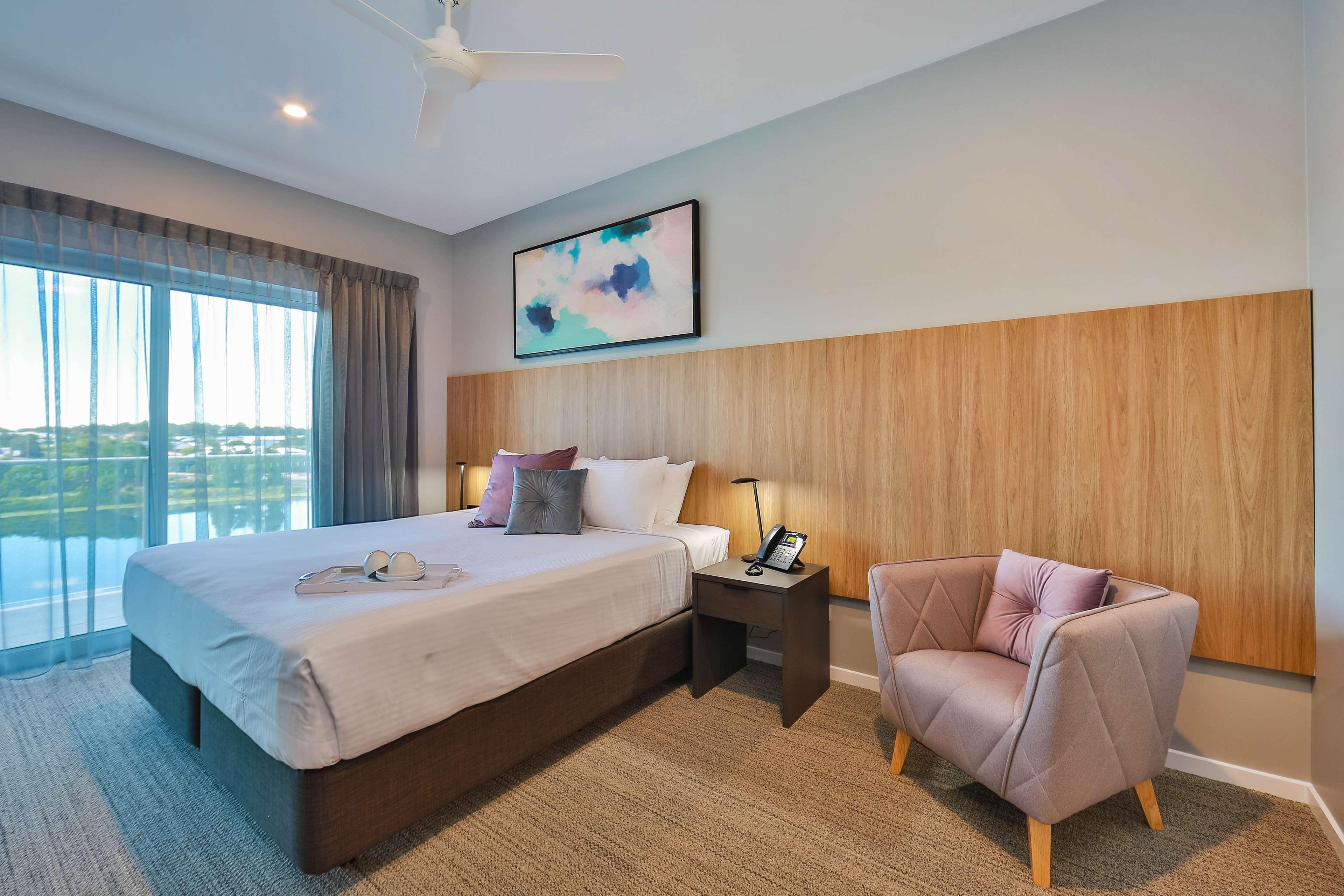 Best Western Plus North Lakes Hotel Exterior foto