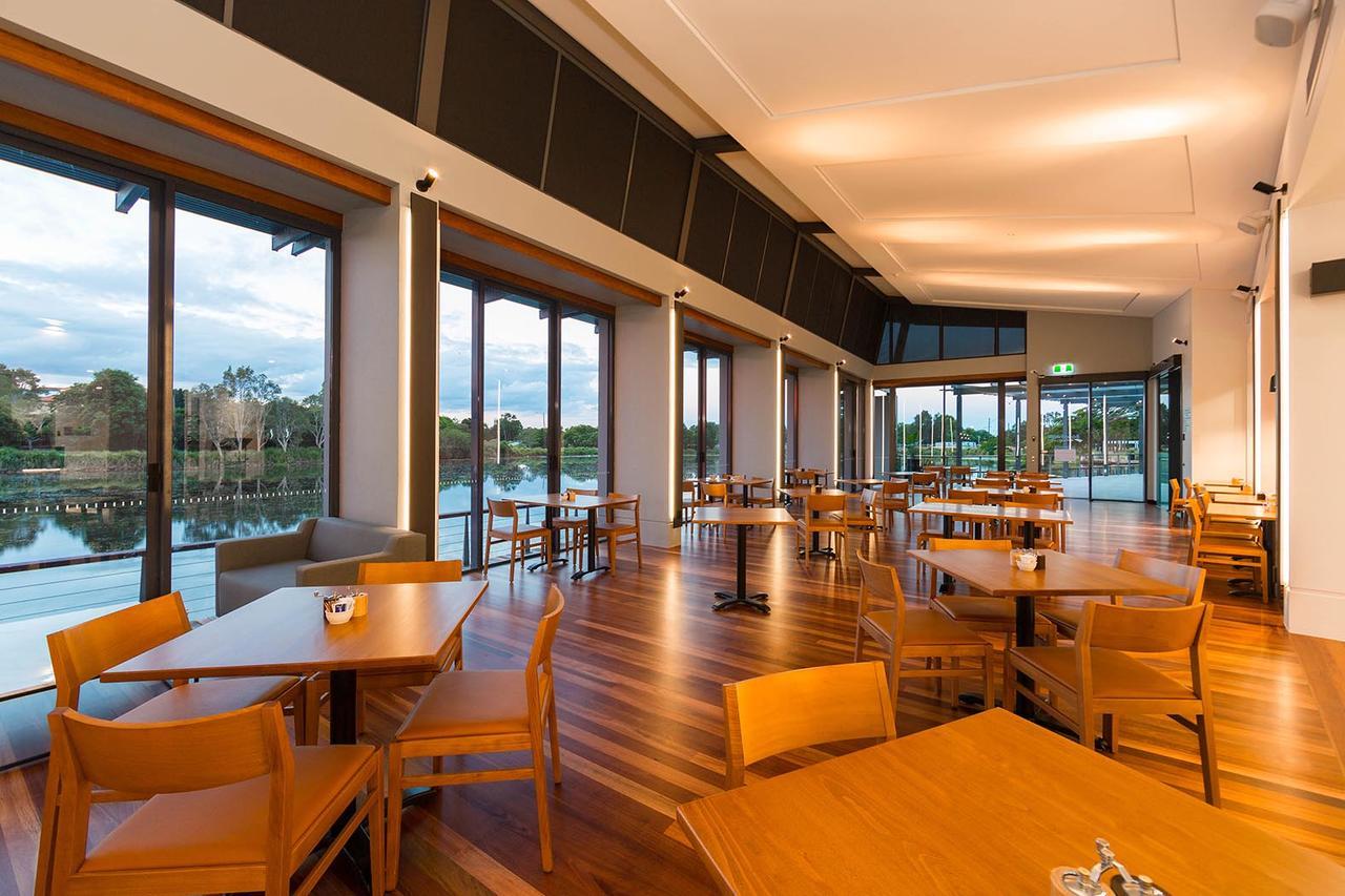 Best Western Plus North Lakes Hotel Exterior foto
