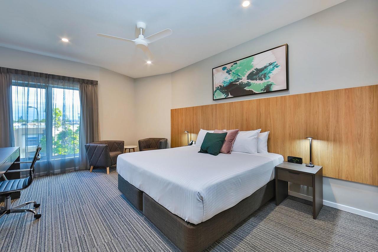 Best Western Plus North Lakes Hotel Exterior foto